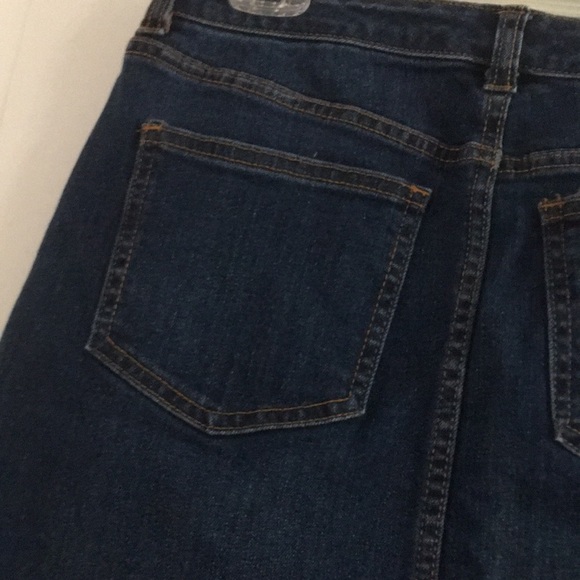 Universal threads blue jean skirt size 6/28. - Picture 6 of 10